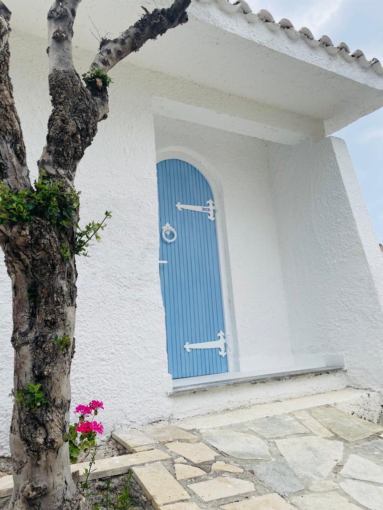 Отель Lassion Golden Bay 3*