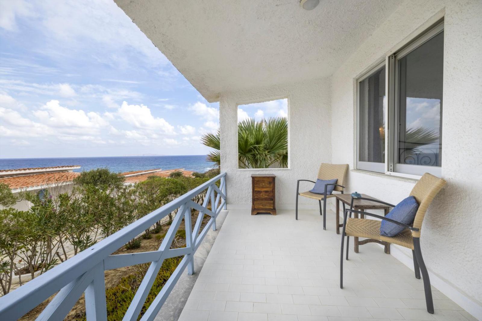 Lassion Golden Bay 3*